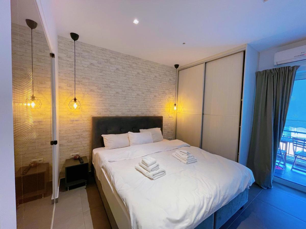 Wsd Hera Luxury Stylish 2Bd Apt With City View Balcony Near Merto Athen Eksteriør bilde