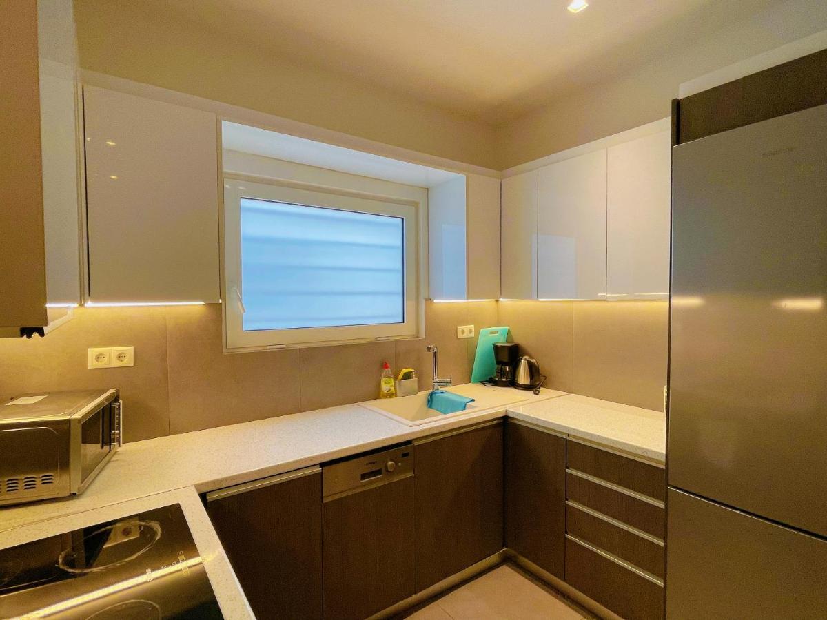 Wsd Hera Luxury Stylish 2Bd Apt With City View Balcony Near Merto Athen Eksteriør bilde